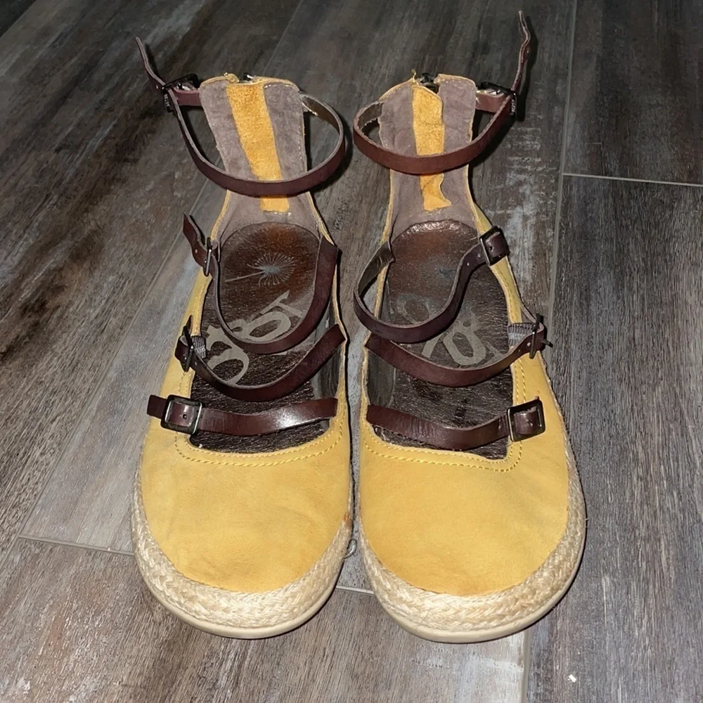 OTBT Suede Leather Buckle Espadrille